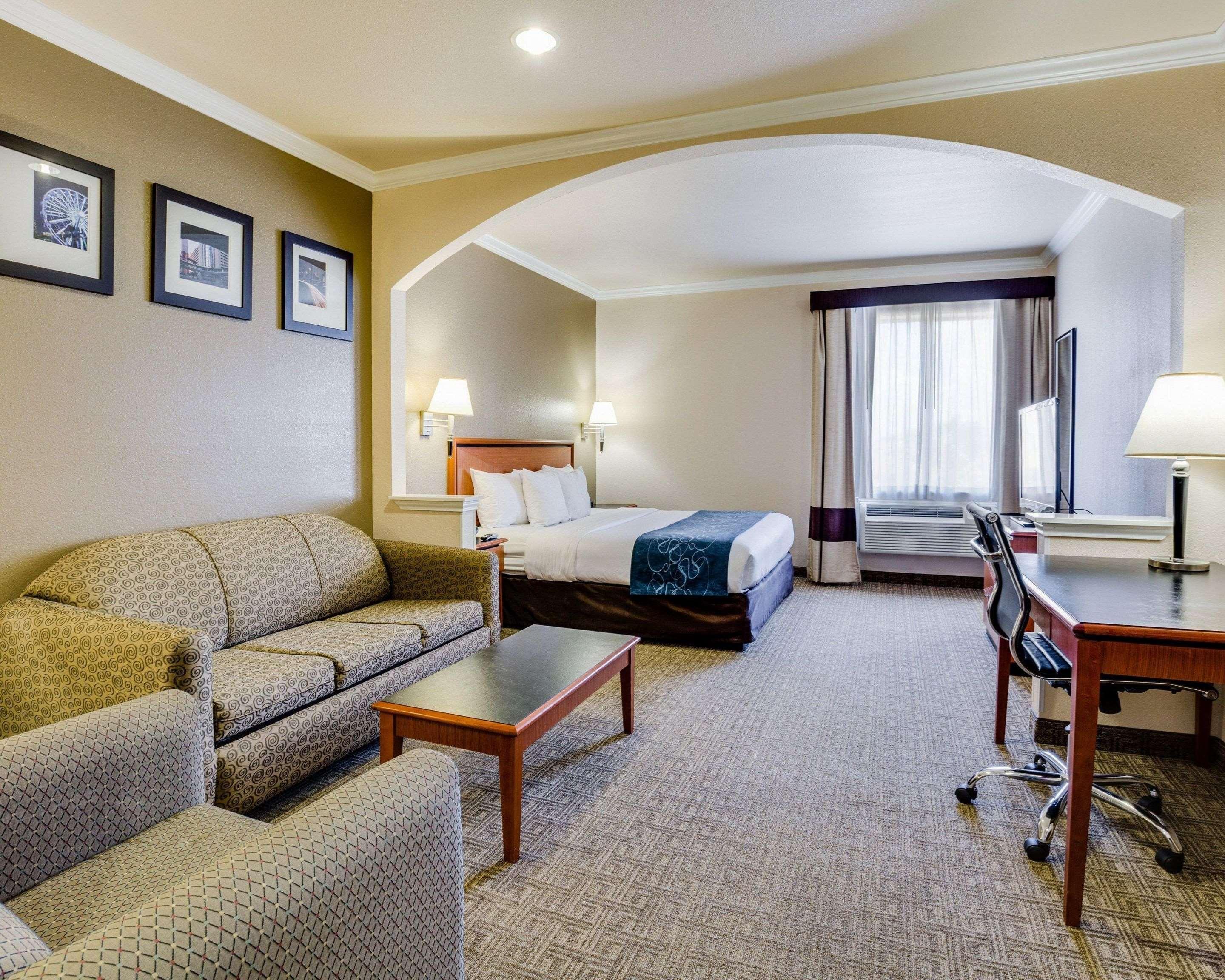Comfort Suites Deer Park Pasadena Exterior photo